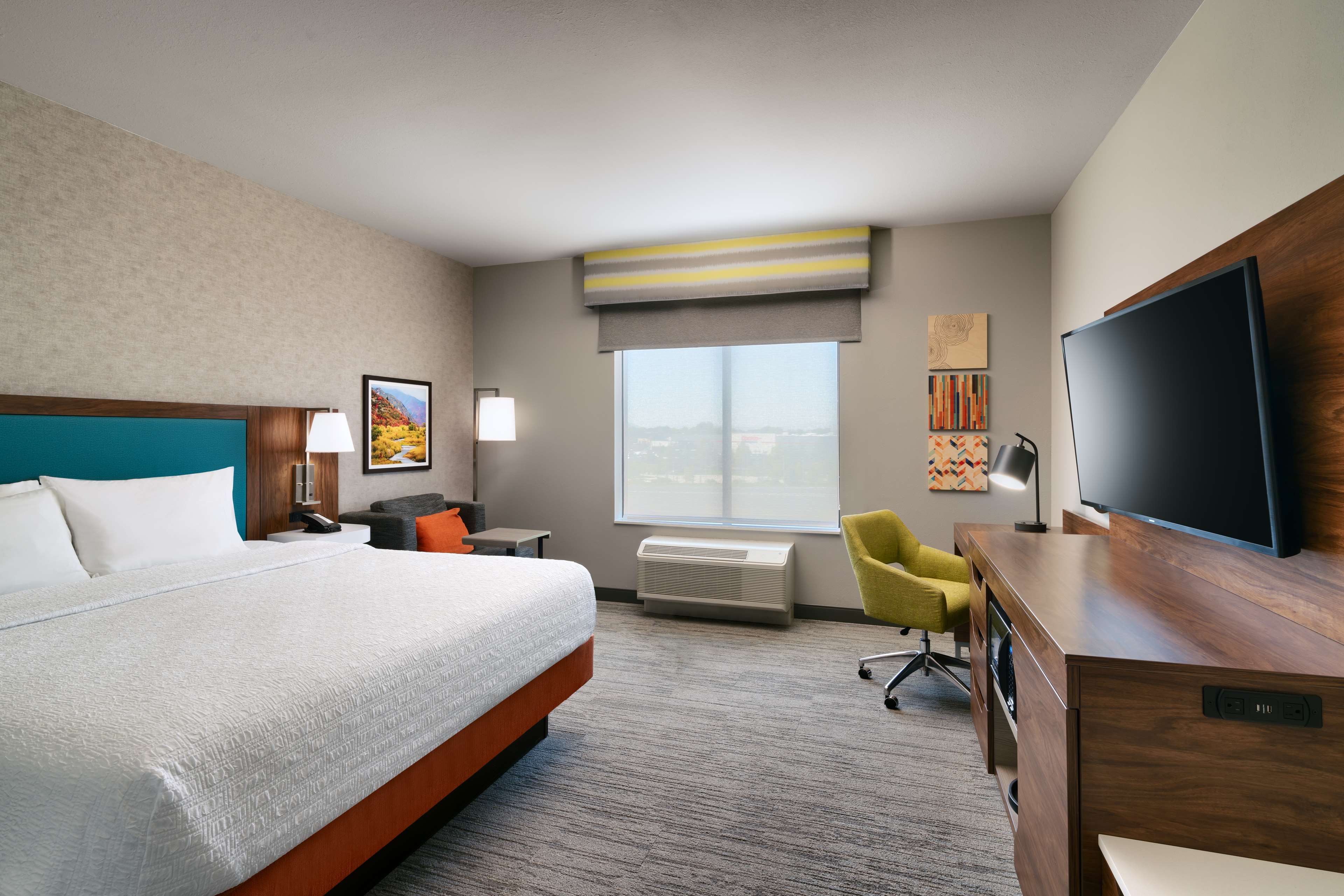 Hampton Inn & Suites Spanish Fork, Ut Room Type - KING W  FRIDGE MICROWAVE