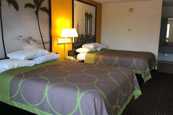  - Super 8 Motel Seguin - I-10, Exit 607