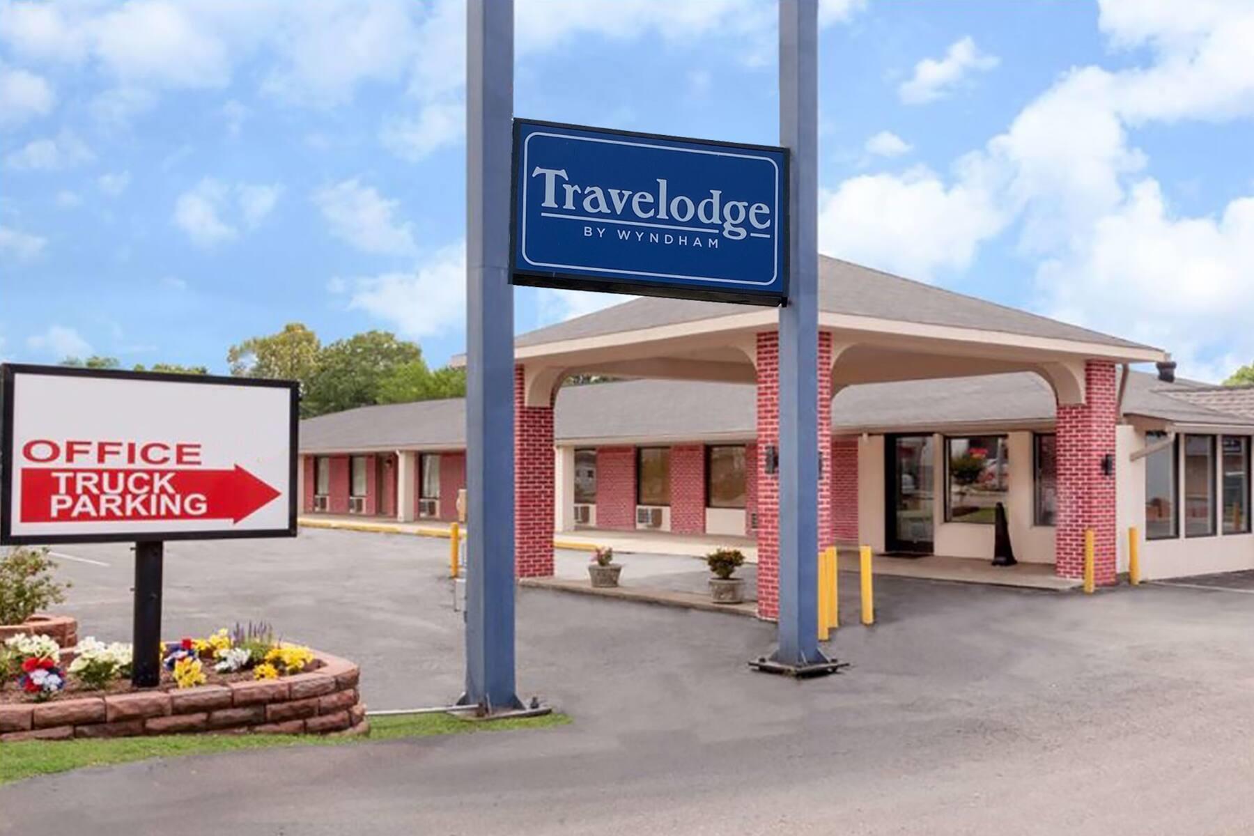 Exterior | Travelodge by Wyndham Jackson North