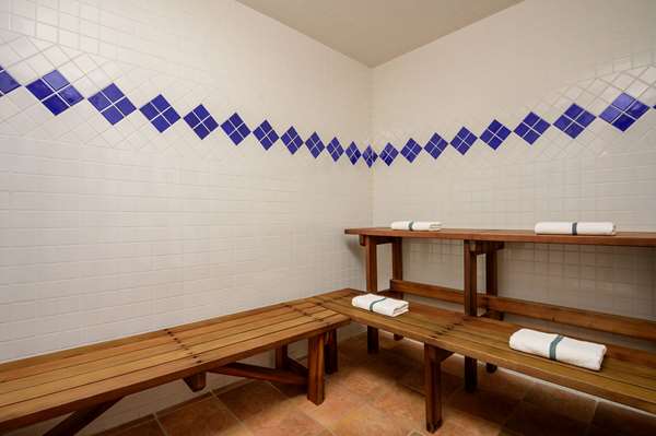 Spa - Travelodge Edson