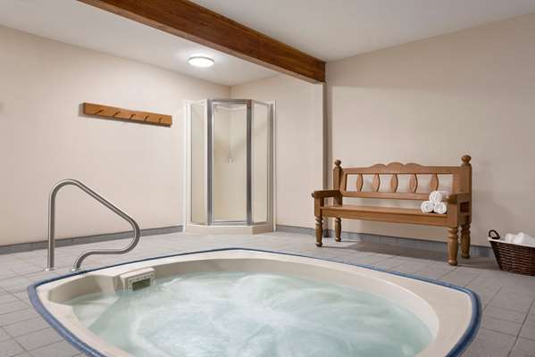 Pool - Travelodge McBride