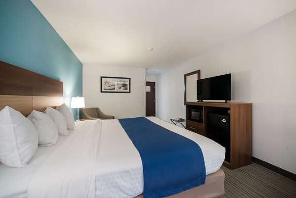  - Ramada Hotel Effingham - I-57 & I-70, Exit 159