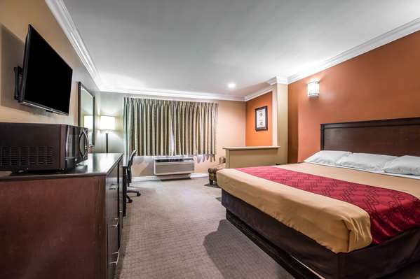  - Baymont Inn & Suites Airport Ontario