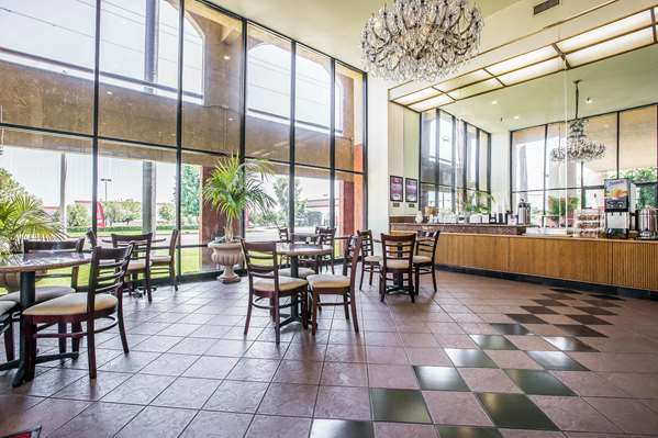  - Baymont Inn & Suites Airport Ontario