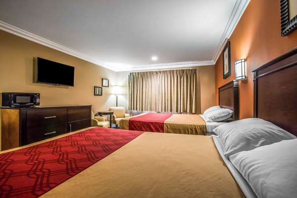  - Baymont Inn & Suites Airport Ontario
