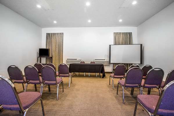  - Baymont Inn & Suites Airport Ontario