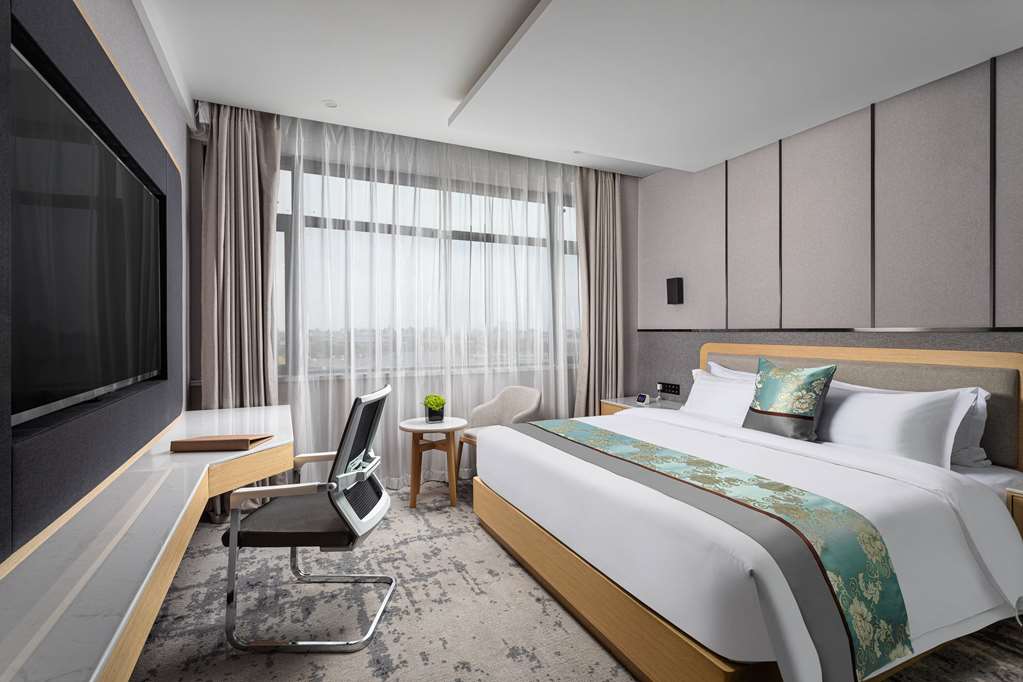 MICROTEL BY WYNDHAM HANGZHOU-guestroom-Guest Room,On-Site.jpg