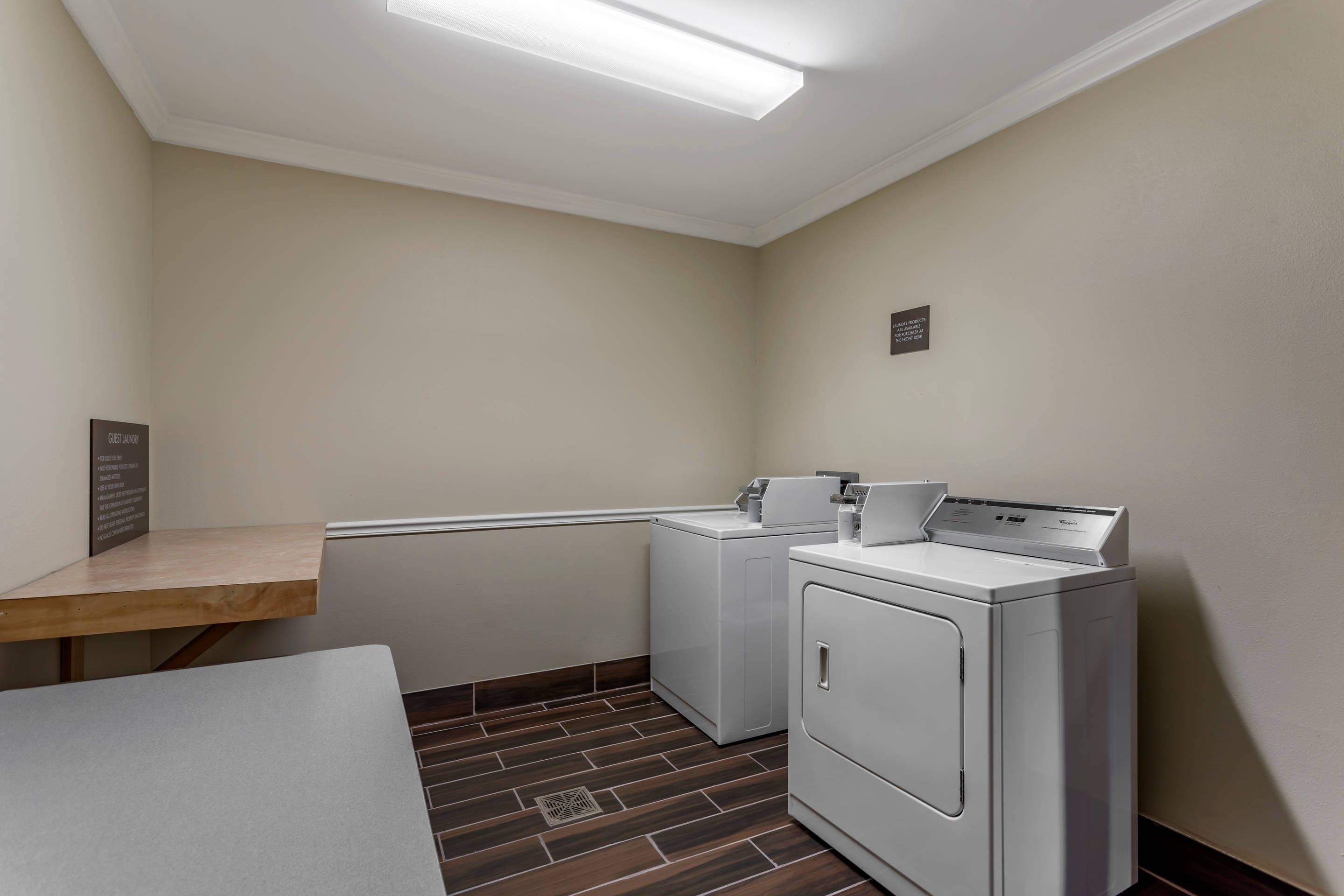 Guest laundry facilities | Comfort Inn & Suites Carbondale University Area