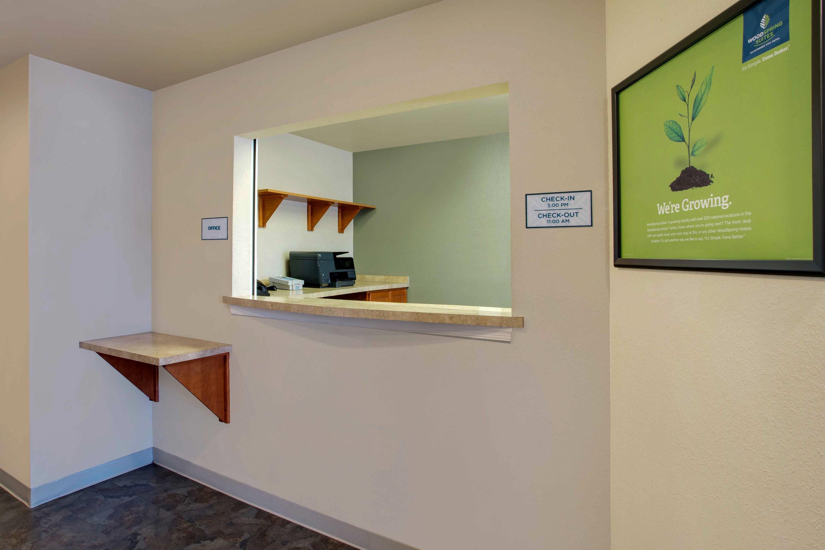 Front desk | WoodSpring Suites Washington DC Andrews AFB