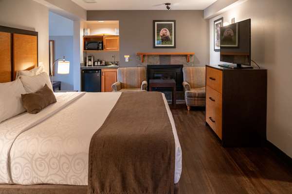 Suite - Pocaterra Inn & Waterslide Canmore