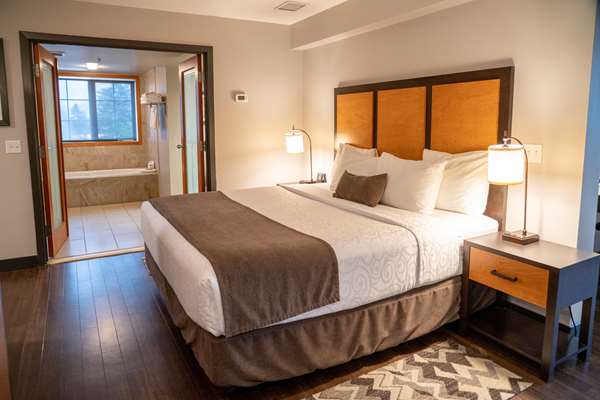 Suite - Pocaterra Inn & Waterslide Canmore