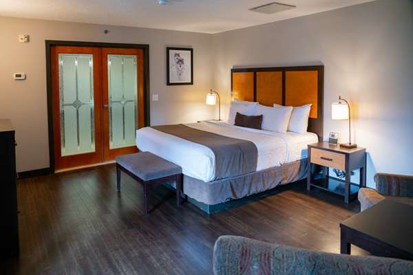 Suite - Pocaterra Inn & Waterslide Canmore