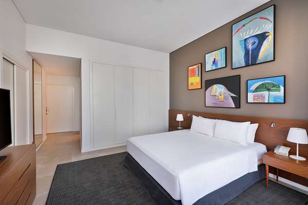 HORIZON ONE BEDROOM SUITE SEA VIEW