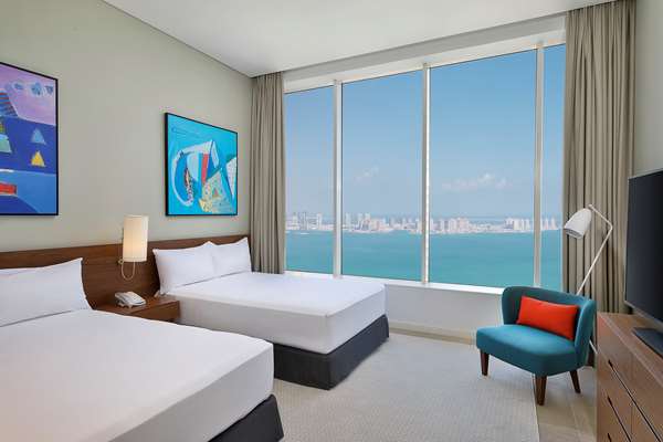 HORIZON THREE BDRM SUITE SEA VIEW