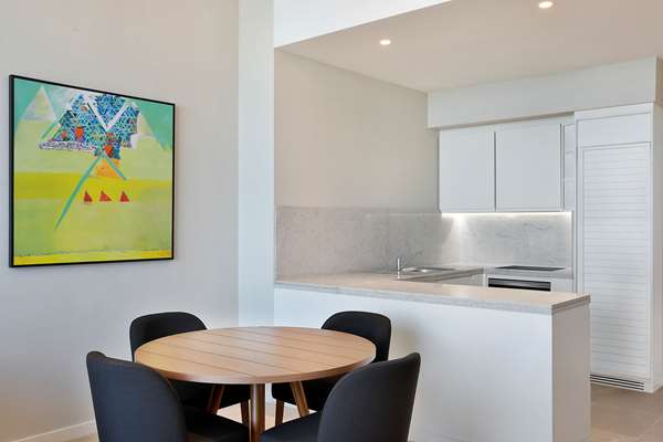 HORIZON ONE BEDROOM SUITE SEA VIEW