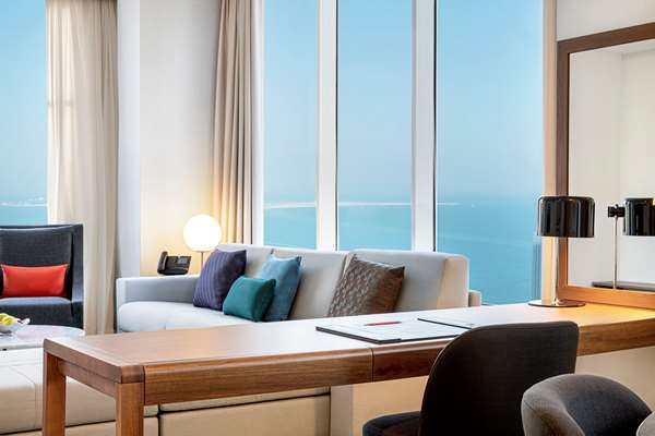 HORIZON THREE BDRM SUITE SEA VIEW