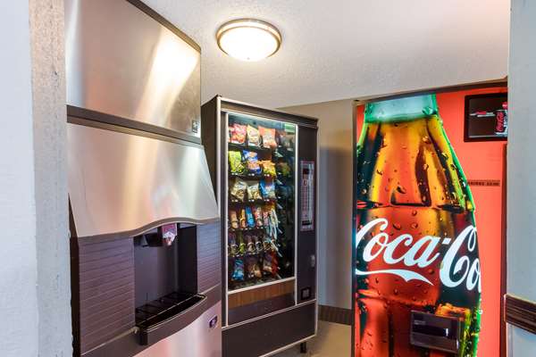  - SureStay Plus Hotel by Best Western Greenwood