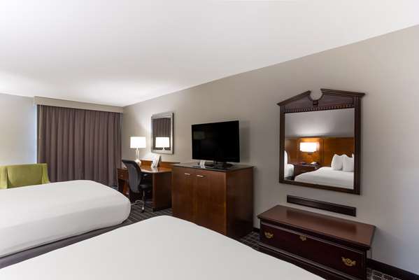  - SureStay Plus Hotel by Best Western Greenwood