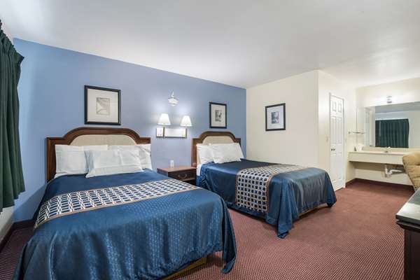  - Rodeway Inn & Suites Blythe - I-10, Exit 239