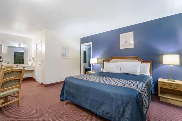 Suite - Rodeway Inn & Suites Blythe - I-10, Exit 239