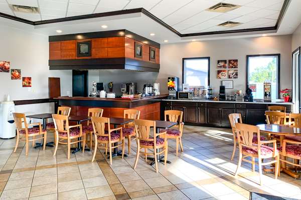 Amenities - Rodeway Inn Sun City Center