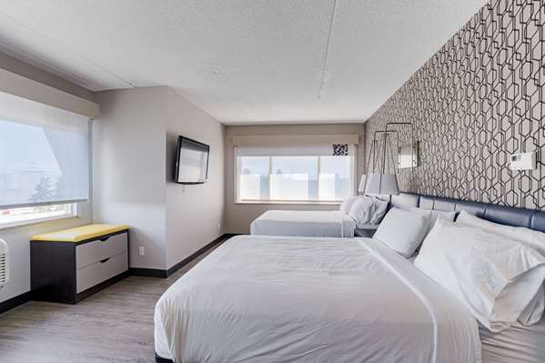 Suite - GLo Best Western Mississauga Corporate Centre Hotel