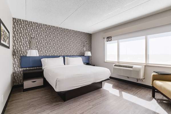  - GLo Best Western Mississauga Corporate Centre Hotel