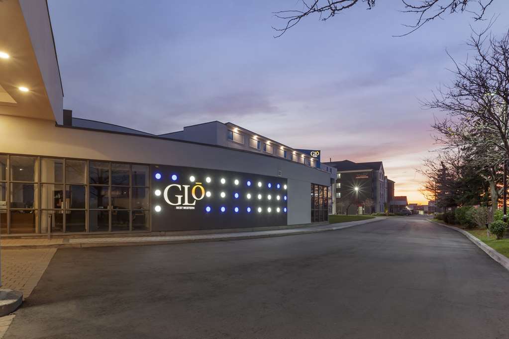 GLo Best Western Mississauga Corp Centre