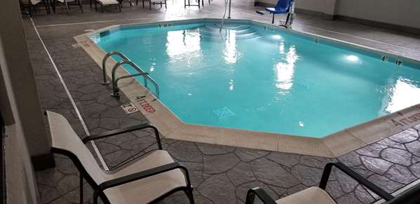 Pool - Best Western Lexington Inn - I-75, Exit 110