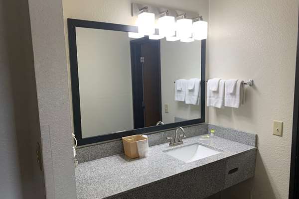  - Baymont Inn & Suites Waupun