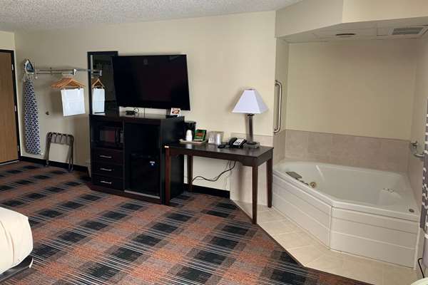  - Baymont Inn & Suites Waupun