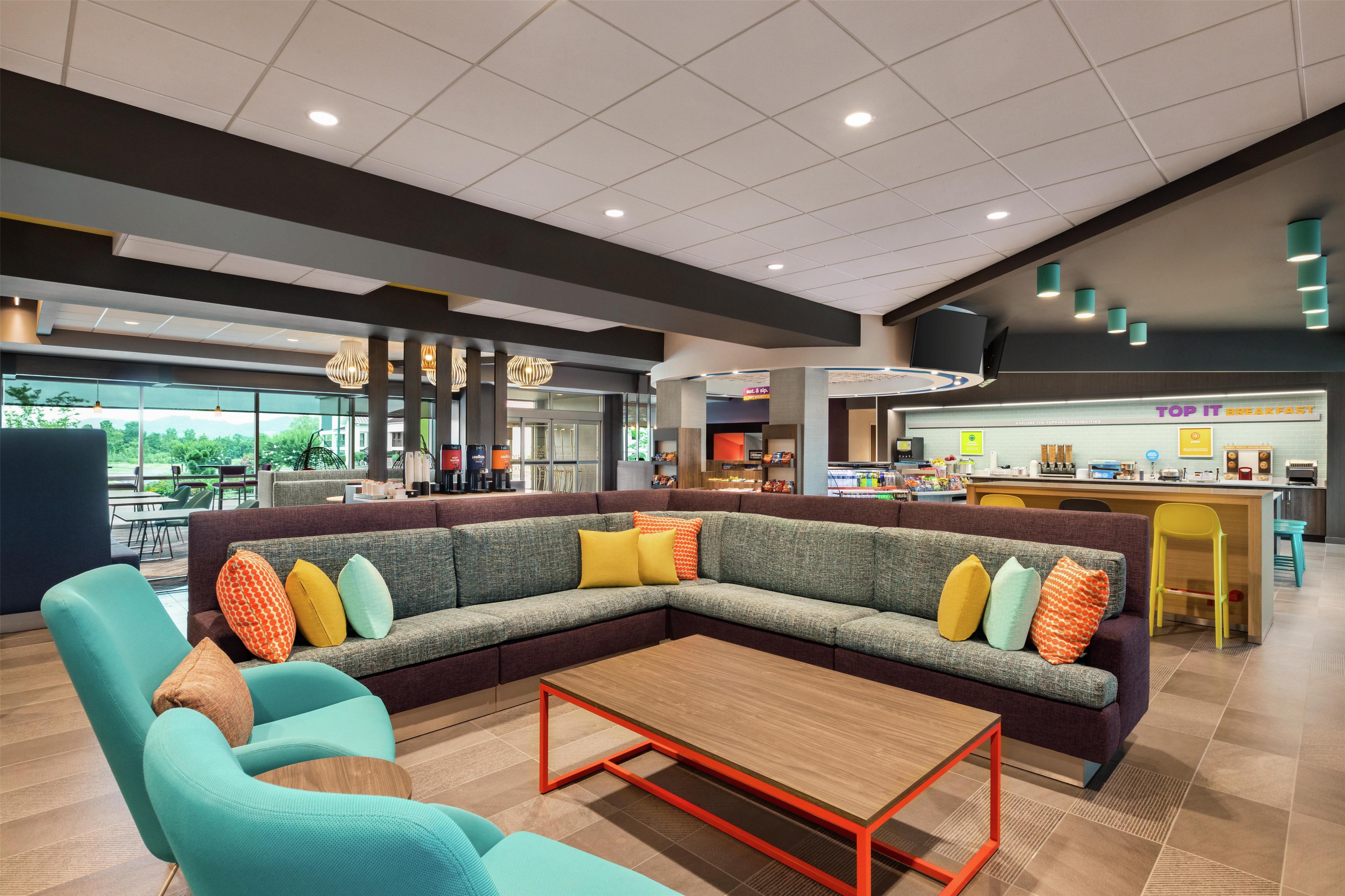 Lobby | TRU by Hilton Ringgold