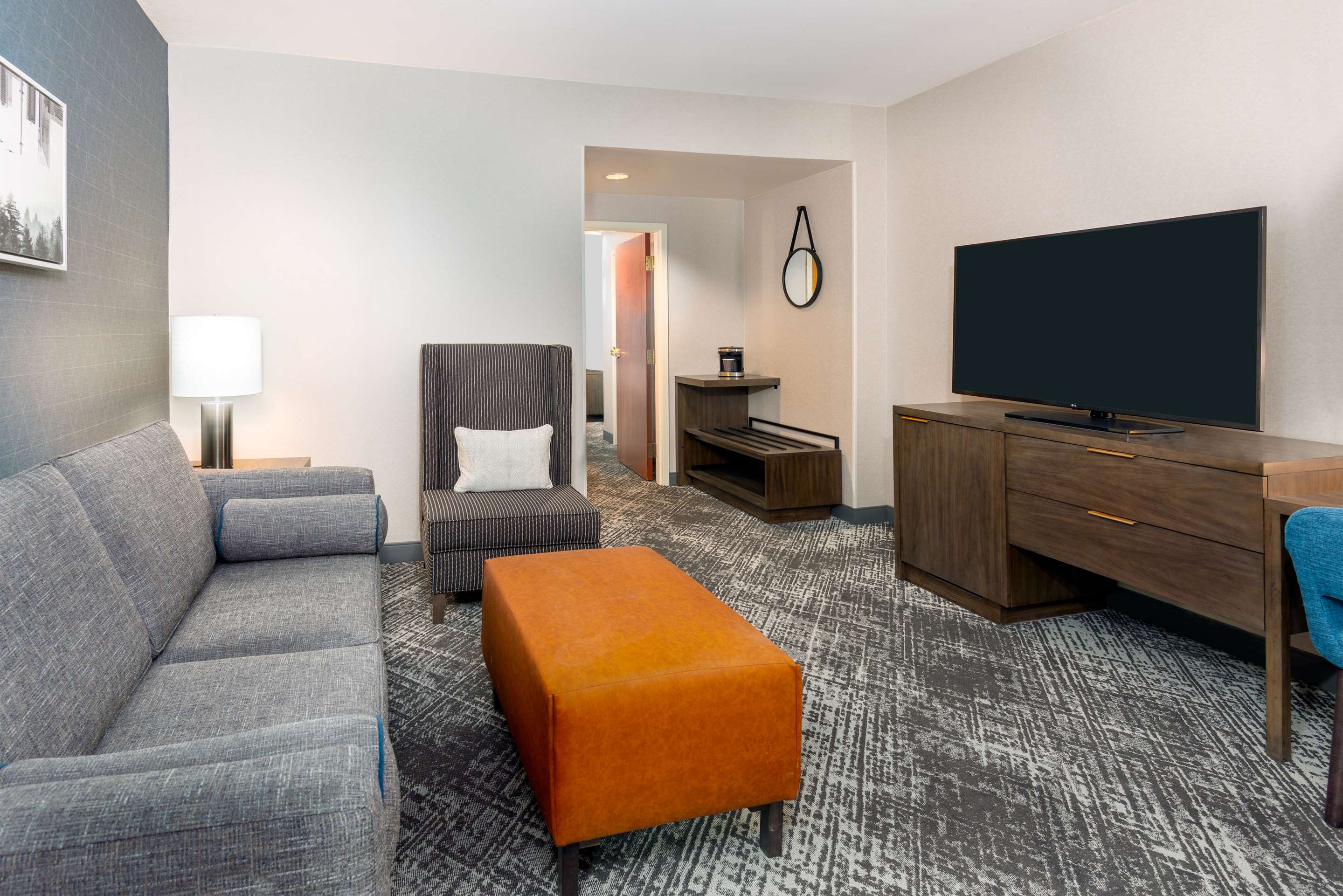 Guest room