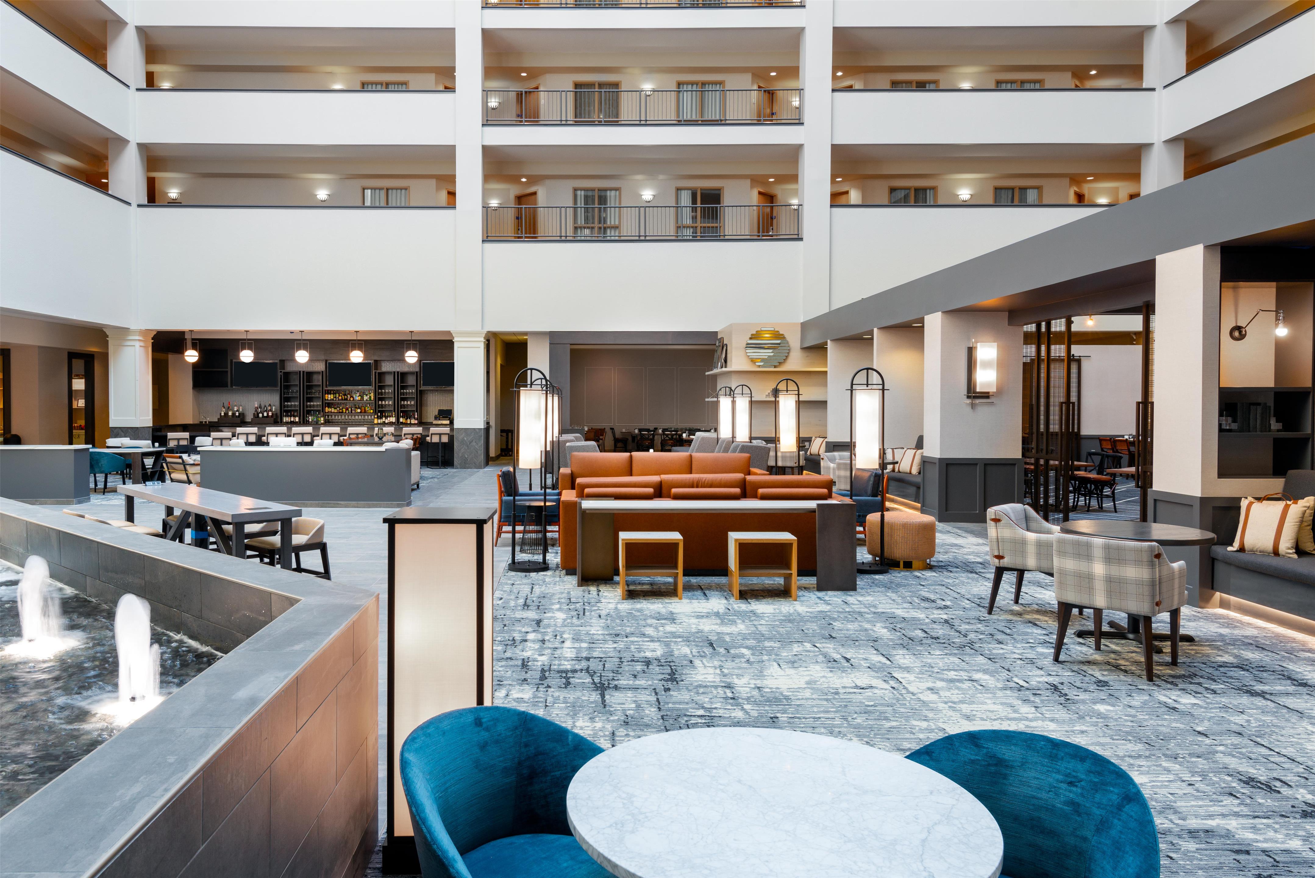 Lobby | Hilton Charlotte Airport