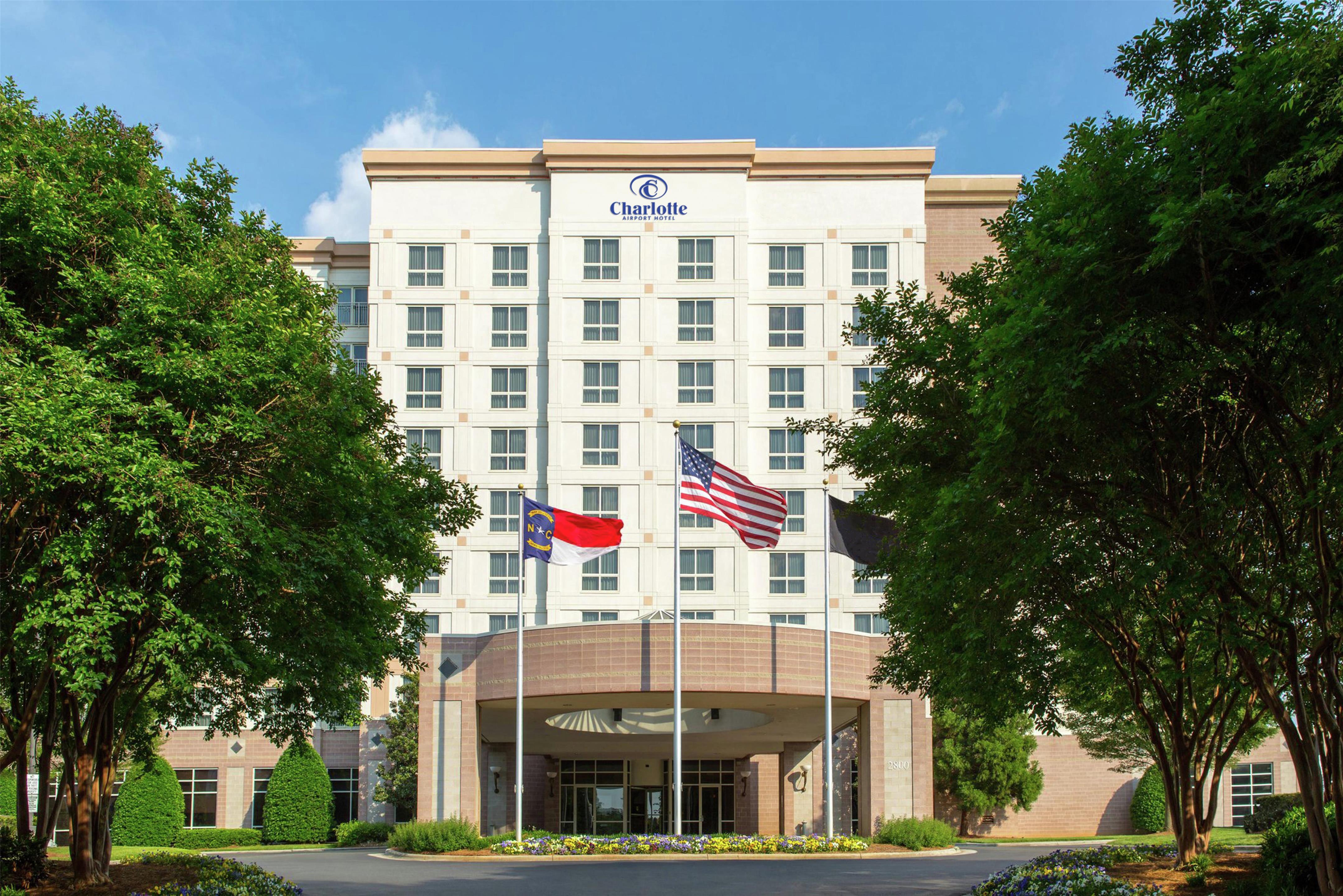 Exterior | Hilton Charlotte Airport