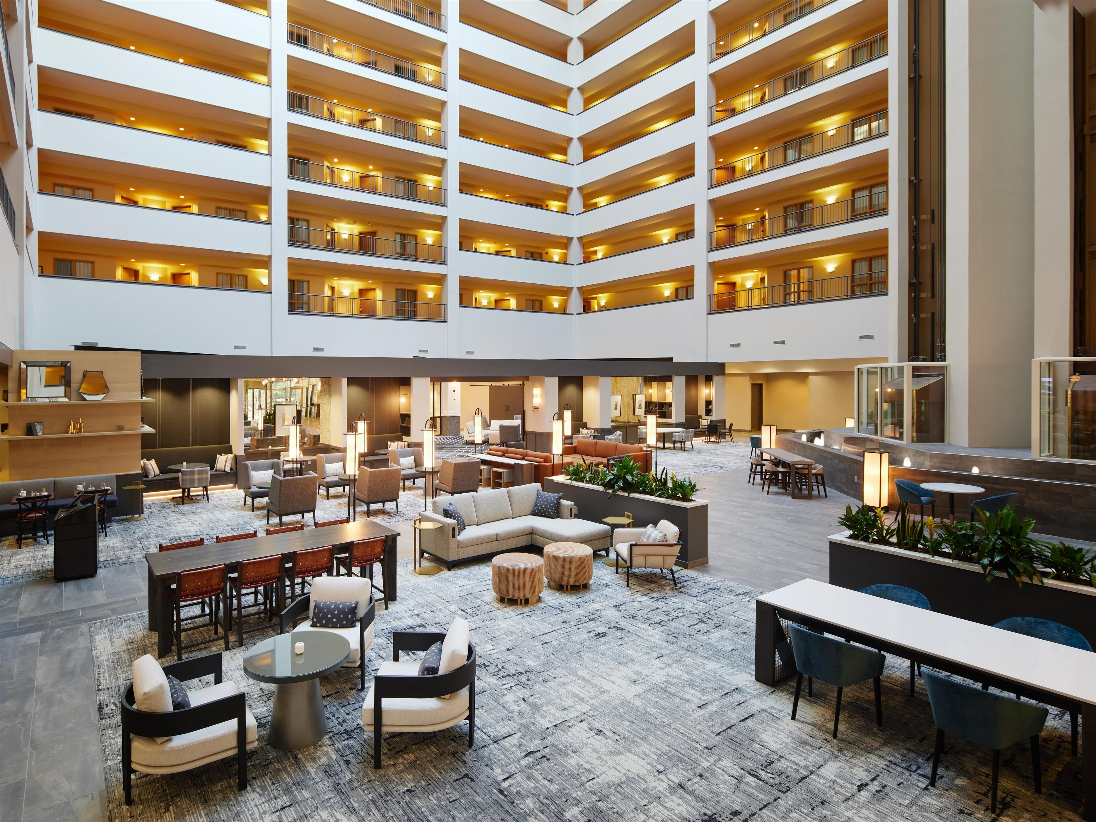 Lobby | Hilton Charlotte Airport