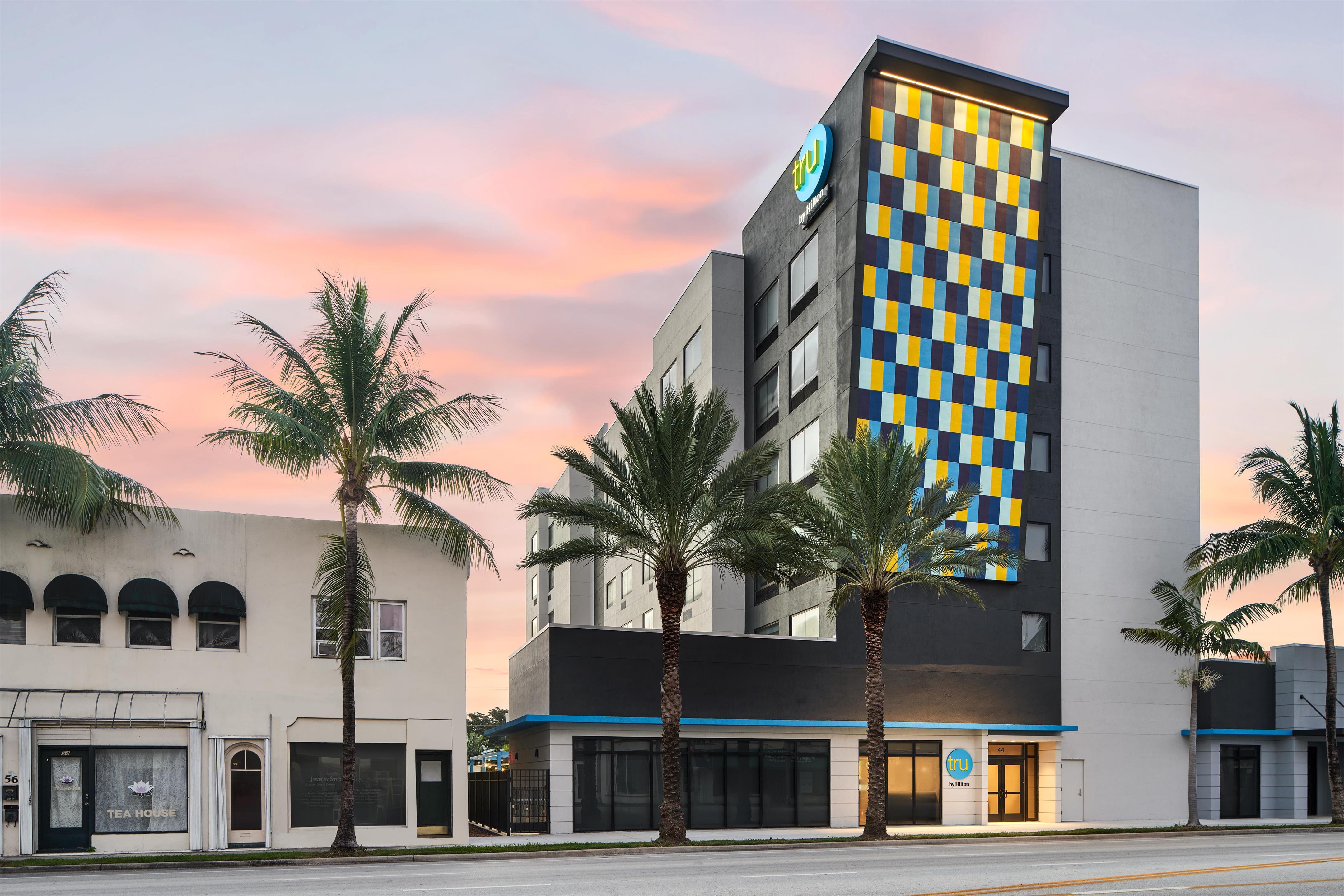 Exterior | Tru By Hilton Ft. Lauderdale Airport