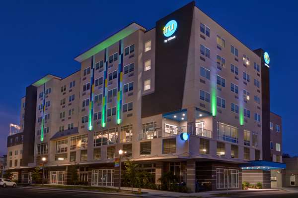 Exterior view - Tru by Hilton Hotel Downtown St Petersburg