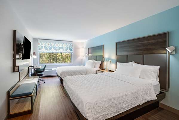  - Tru by Hilton Stevensville - I-94, Exit 23