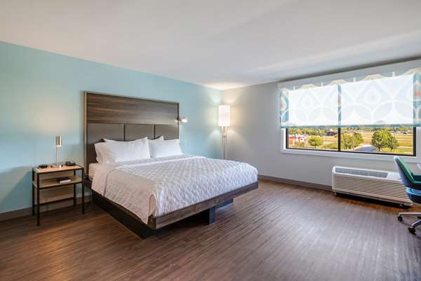  - Tru by Hilton Stevensville - I-94, Exit 23