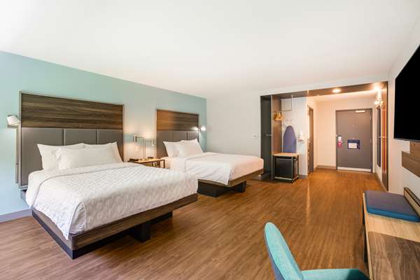  - Tru by Hilton Stevensville - I-94, Exit 23