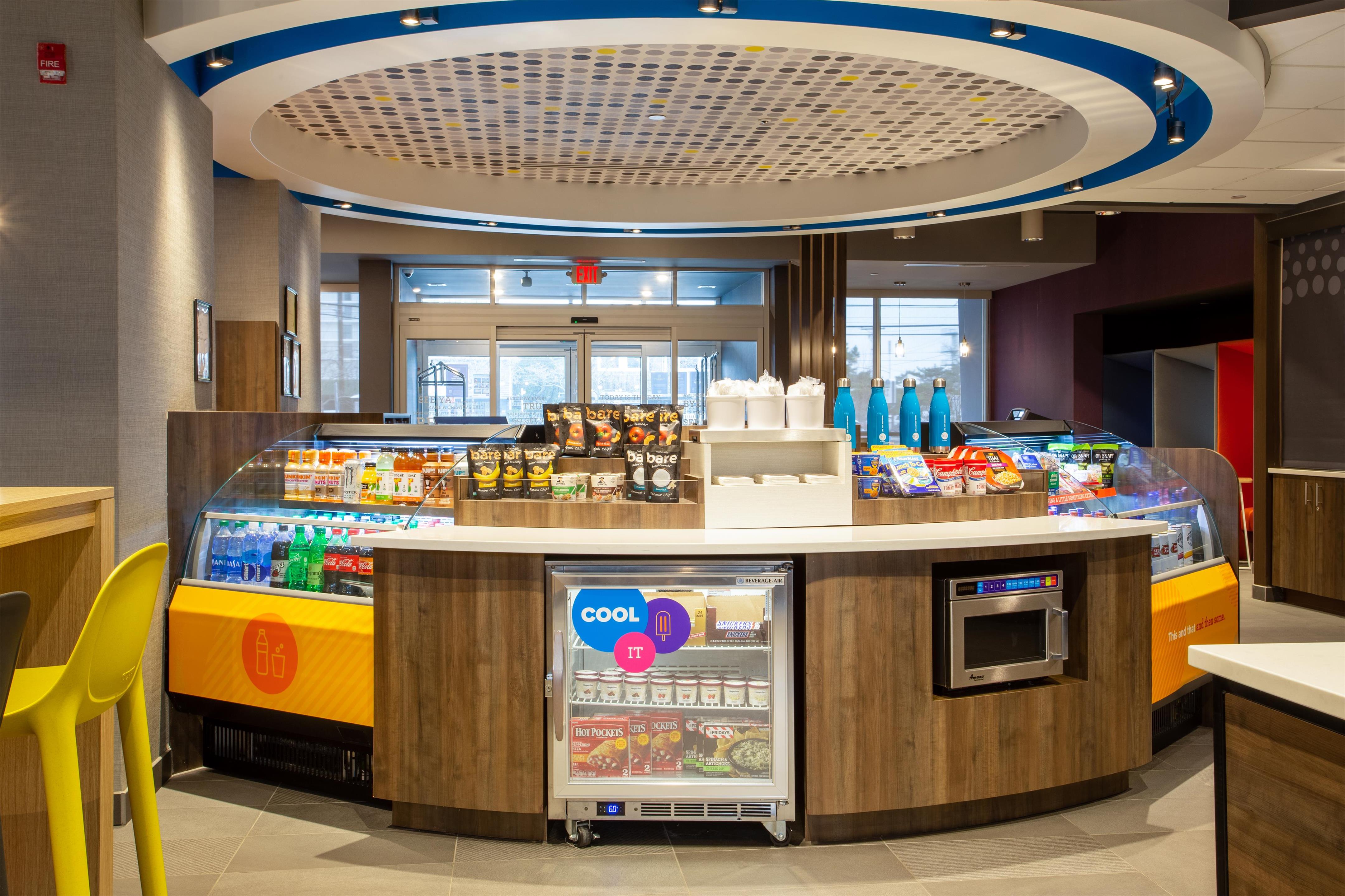 Lobby | Tru by Hilton Ocean City Bayside