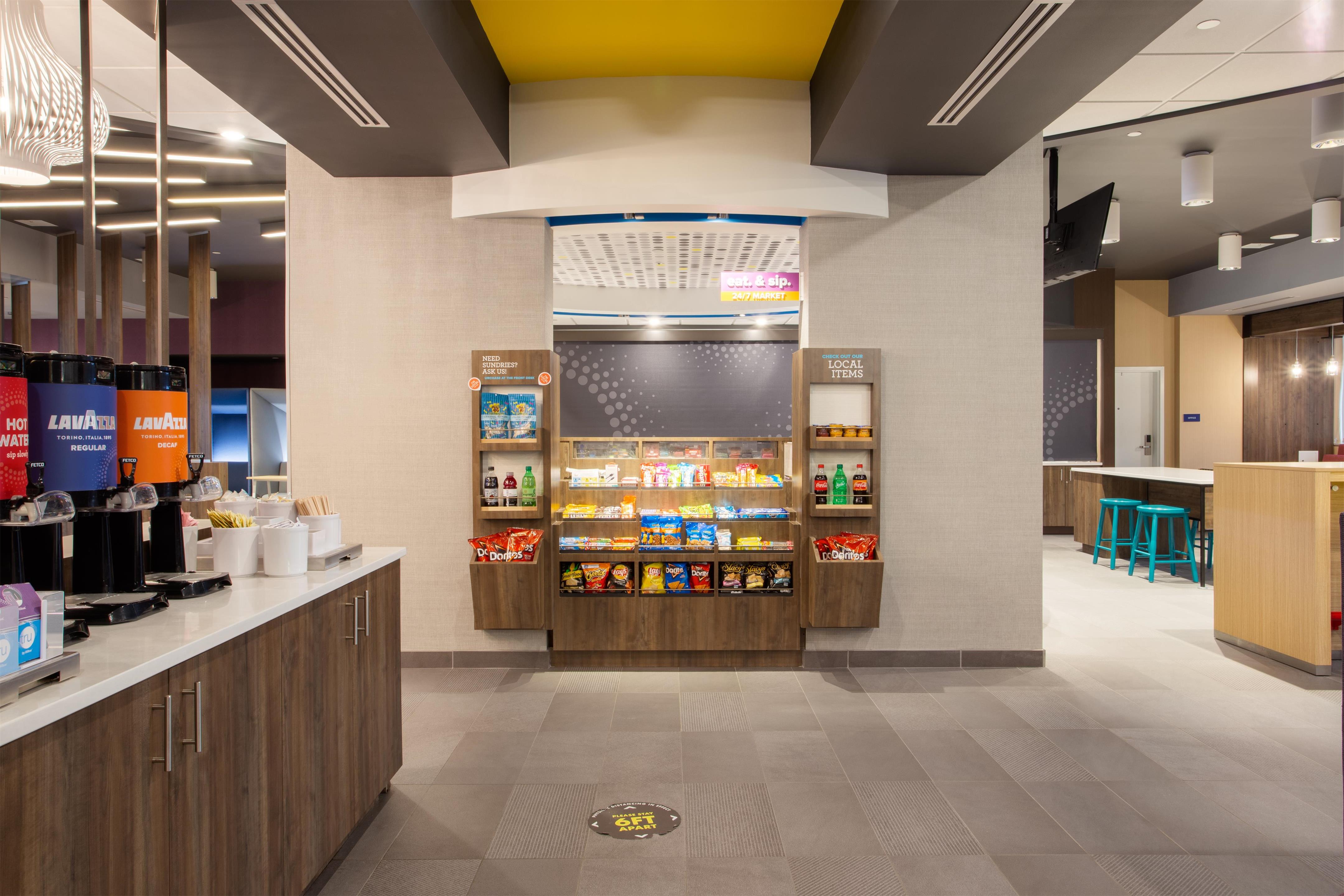 Lobby | Tru by Hilton Ocean City Bayside