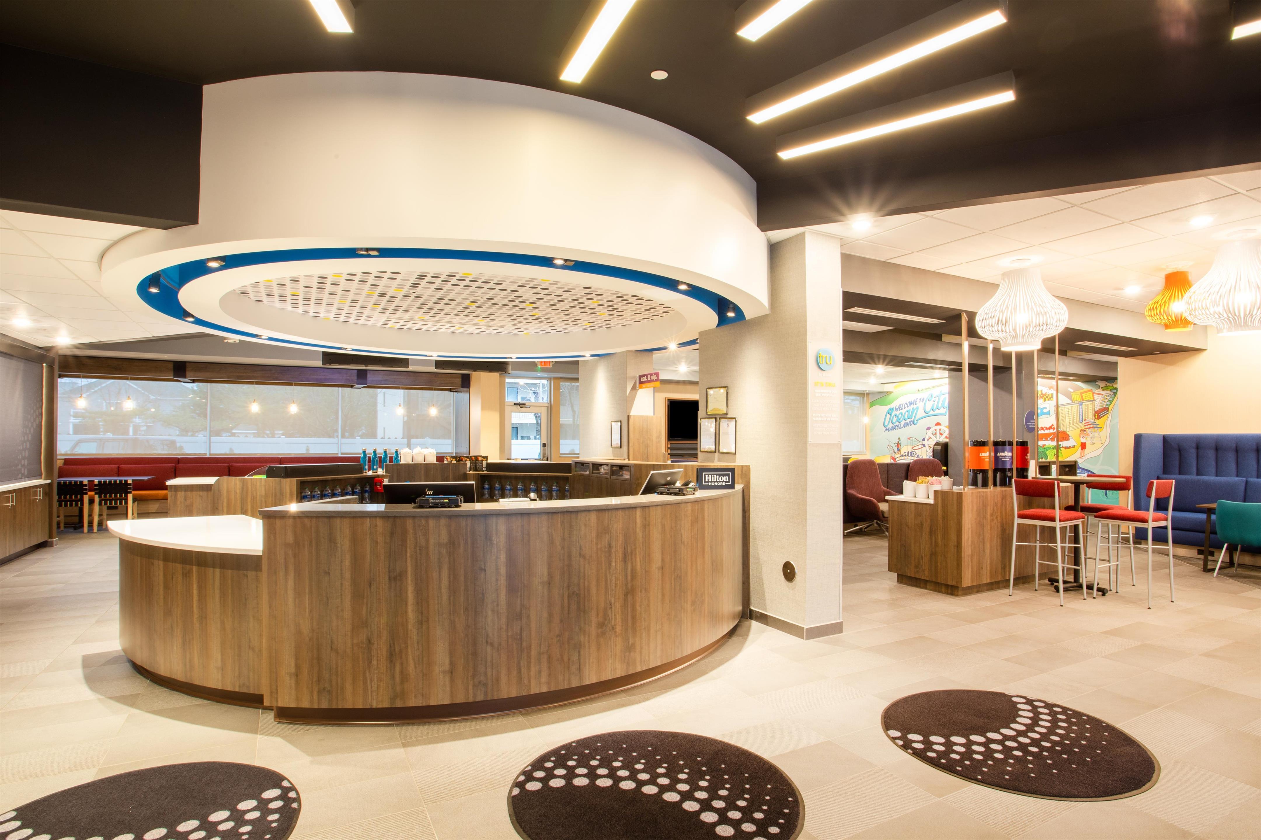 Reception | Tru by Hilton Ocean City Bayside