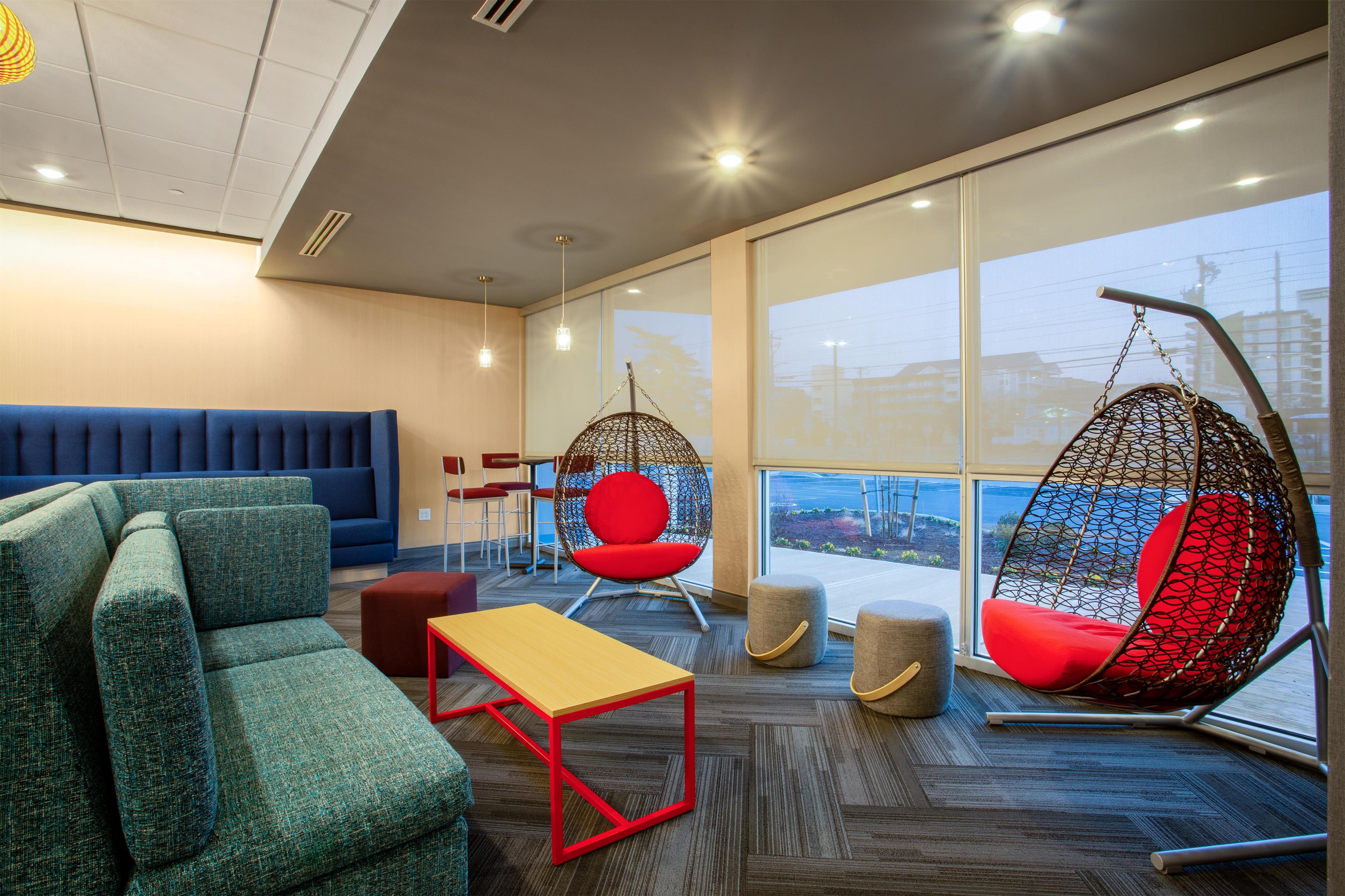 Lobby | Tru by Hilton Ocean City Bayside