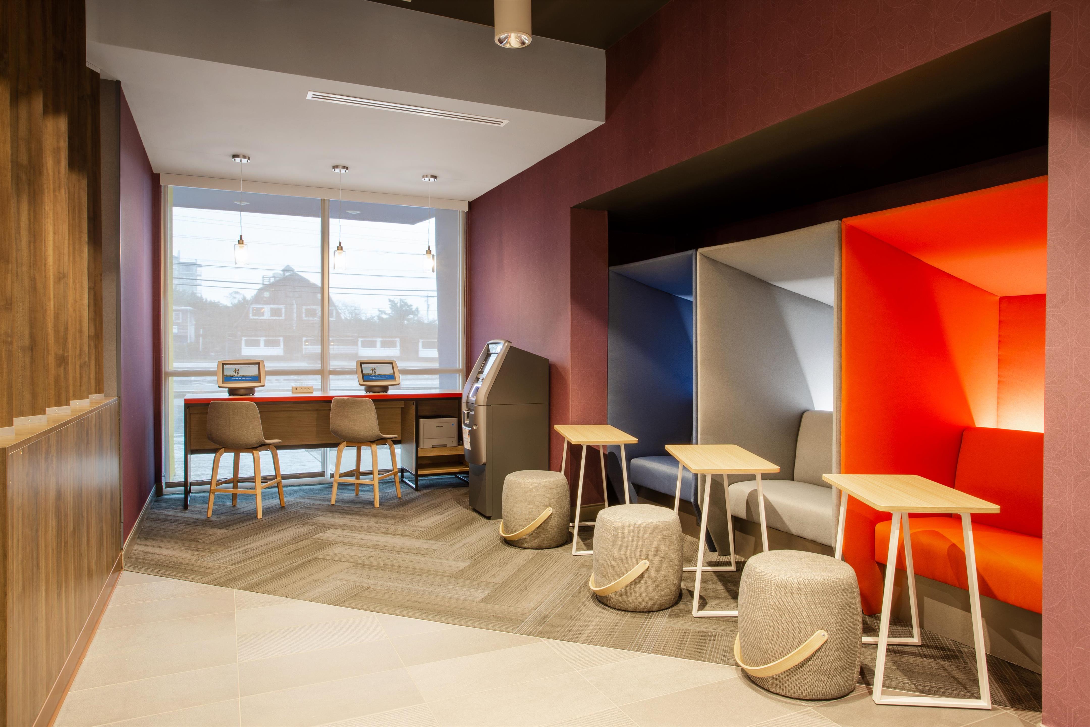Lobby | Tru by Hilton Ocean City Bayside