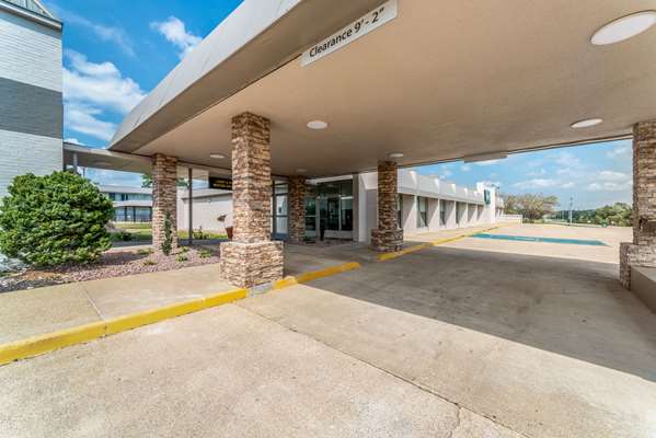 Exterior view - Quality Inn & Suites Vandalia - I-70, Exit 63