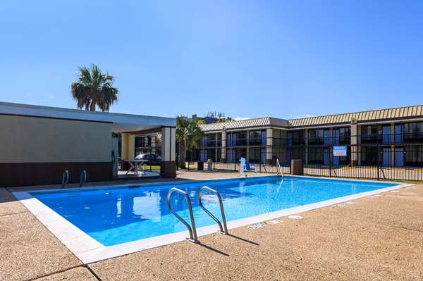 Pool - Quality Inn East New Orleans - I-10, Exit 244