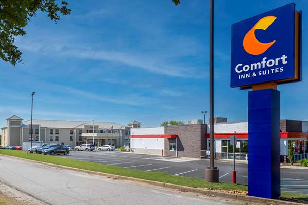 Exterior view - Comfort Inn & Suites Greer