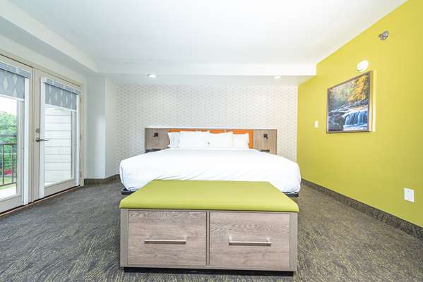 Suite - Best Western Plus Inn & Suites Pigeon Forge